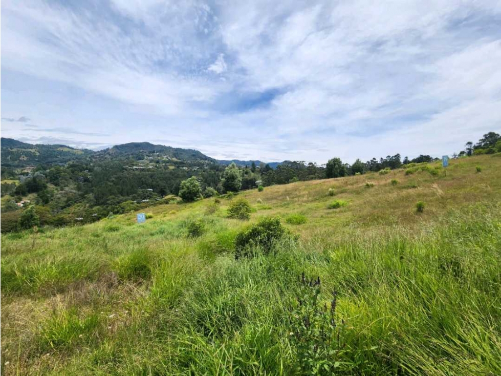 Venta de Lote en Essenza. Parcelación en variante al aeropuerto. — foto 5