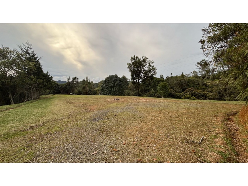 Venta de Lote en Exclusiva Parcelación El Retiro Sector Los Salados — foto 2