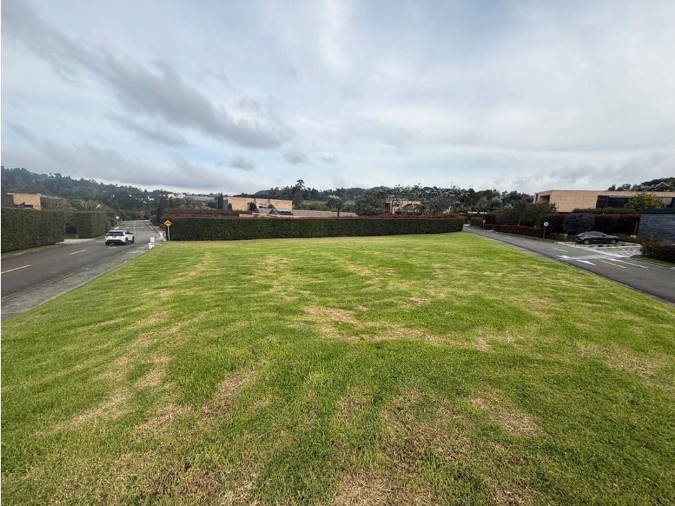 Venta de lote en exclusiva parcelación en el alto de palmas — foto 2