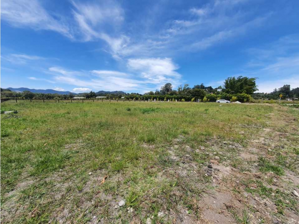 Venta de Lote en Llanogrande. Unidad cerrada, contigüa al club. — foto 5