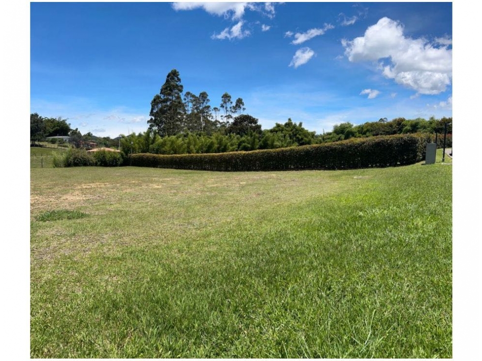 Venta de lote en Llanogtande