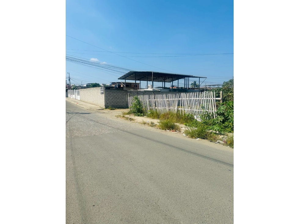 Lote en venta en Manta, Sector Costa Azul. — foto 3