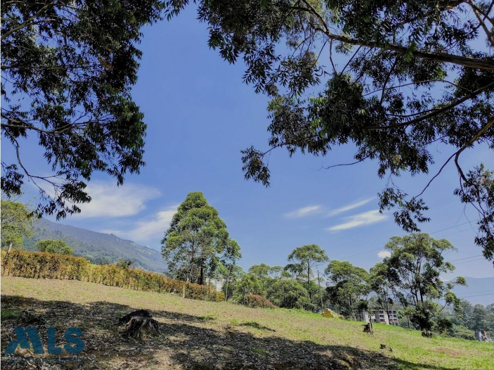 VENTA DE LOTE EN PARCELACIÓN CERCA A COMFAMA DE L...(MLS#253999) - 2