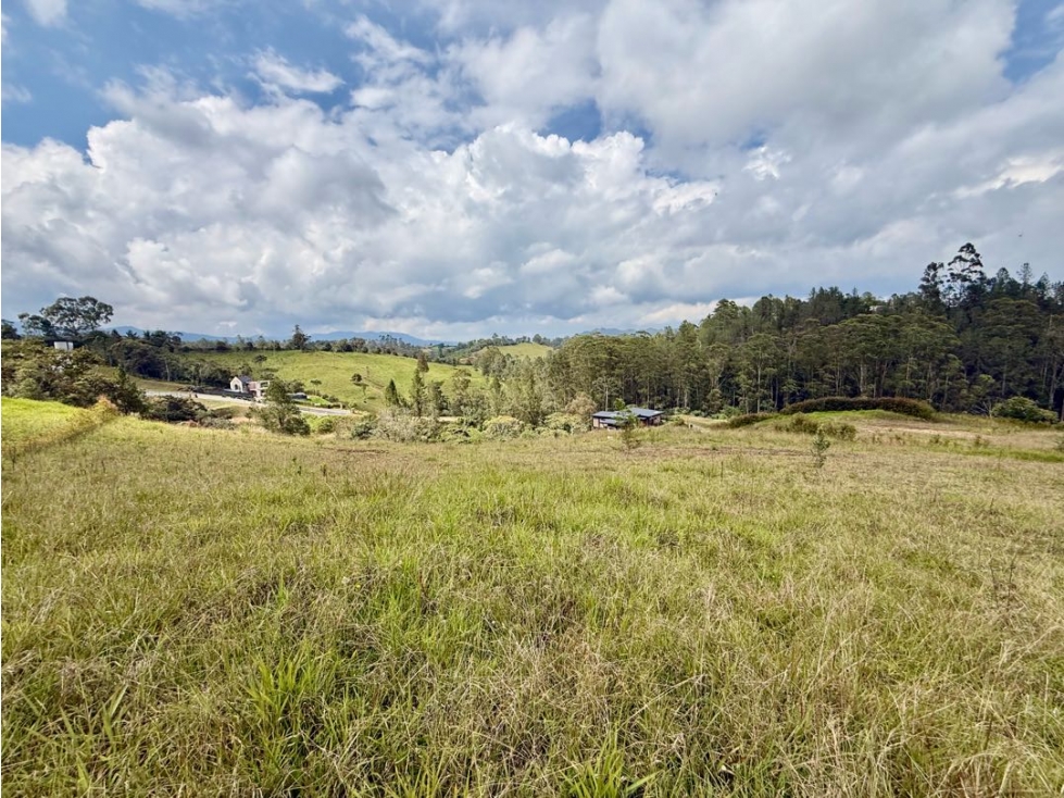 Venta de lote en parcelación El Retiro sector Pantanillo