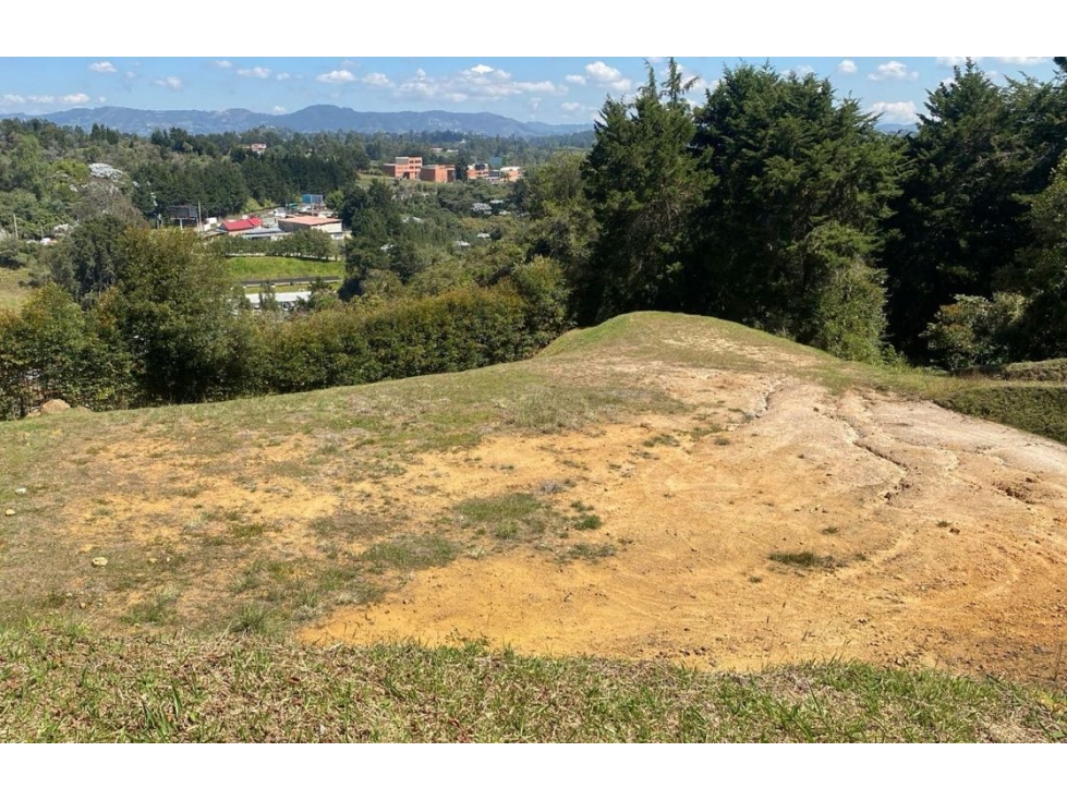 Venta de lote en Sajonia unidad cerrada