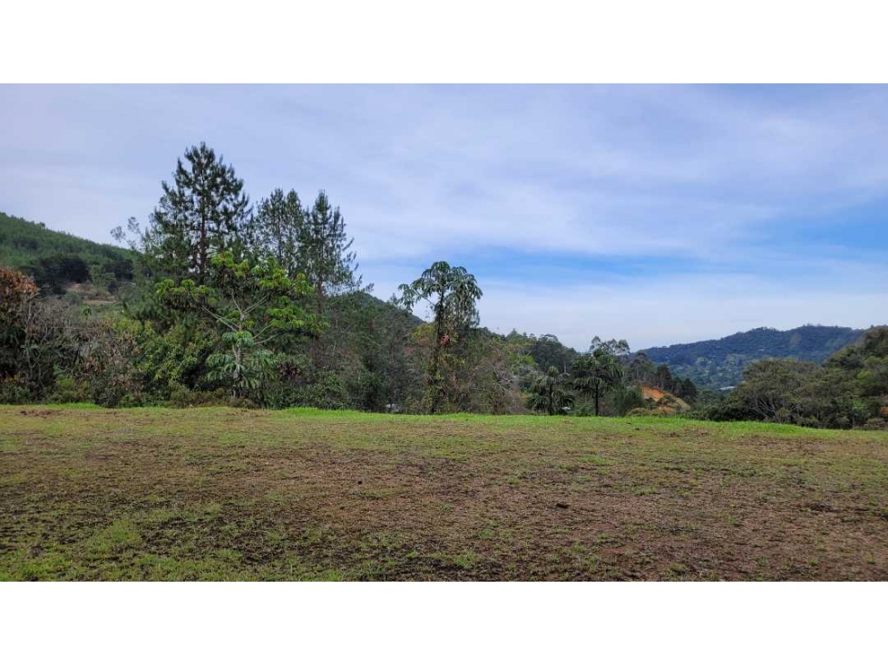 Venta de Lote En Unidad Cerrada Juanito Laguna El Retiro - 4