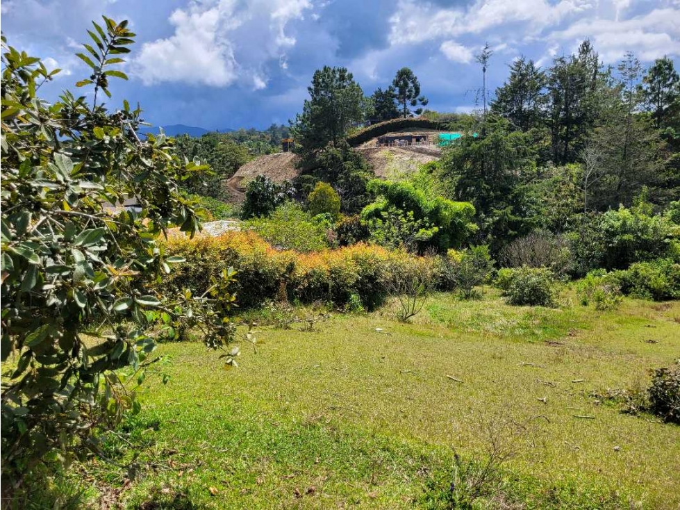 Venta de Lote en Unidad Cerrada en Sector Pantanillo Retiro