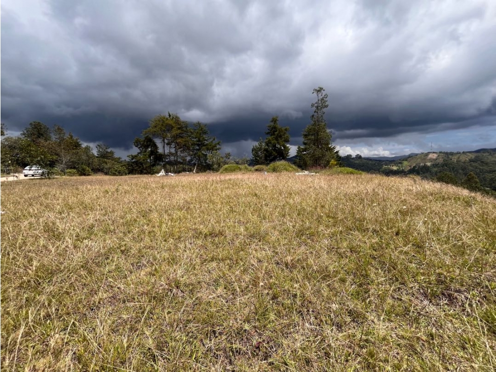 VENTA DE LOTE EN UNIDAD CERRADA EN EL RETIRO SECTOR PANTANILLO — foto 3