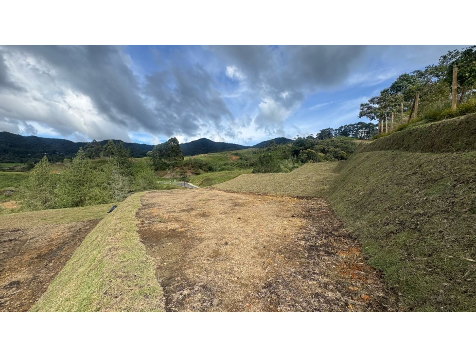 Venta de lote en unidad cerrada via san Antonio la ceja sector el Yaru — foto 3