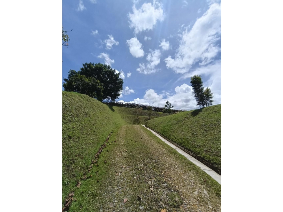 Venta de Lote en Unidad Cerrada en Vía Rionegro el Carmen — foto 3