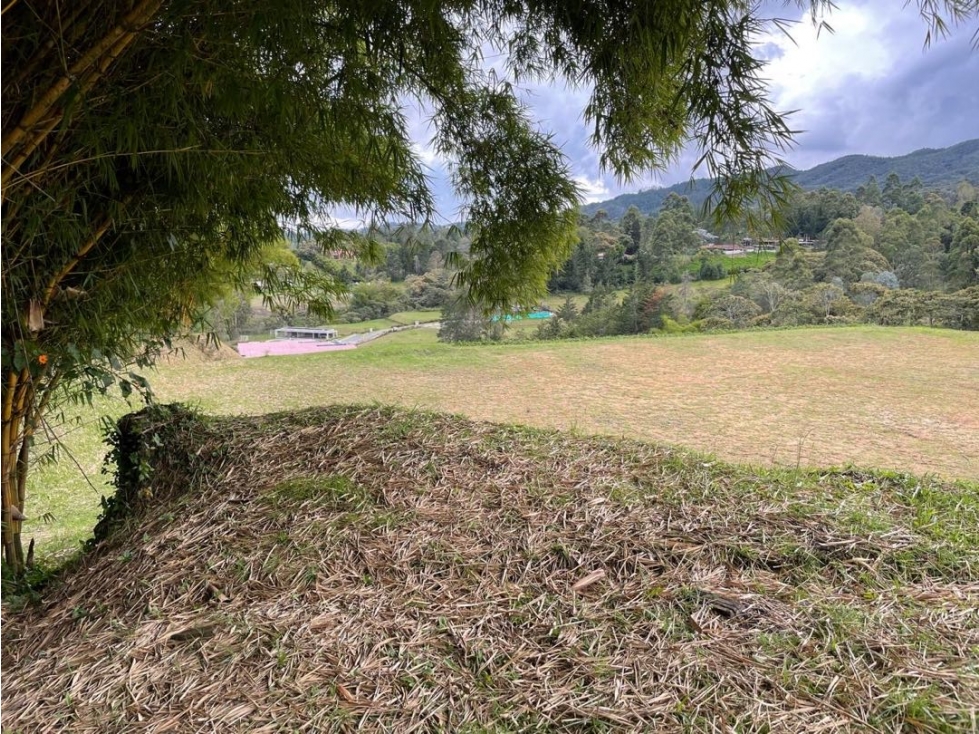 Venta de lote en unidad cerrada en el retiro sector Fizebad — foto 3
