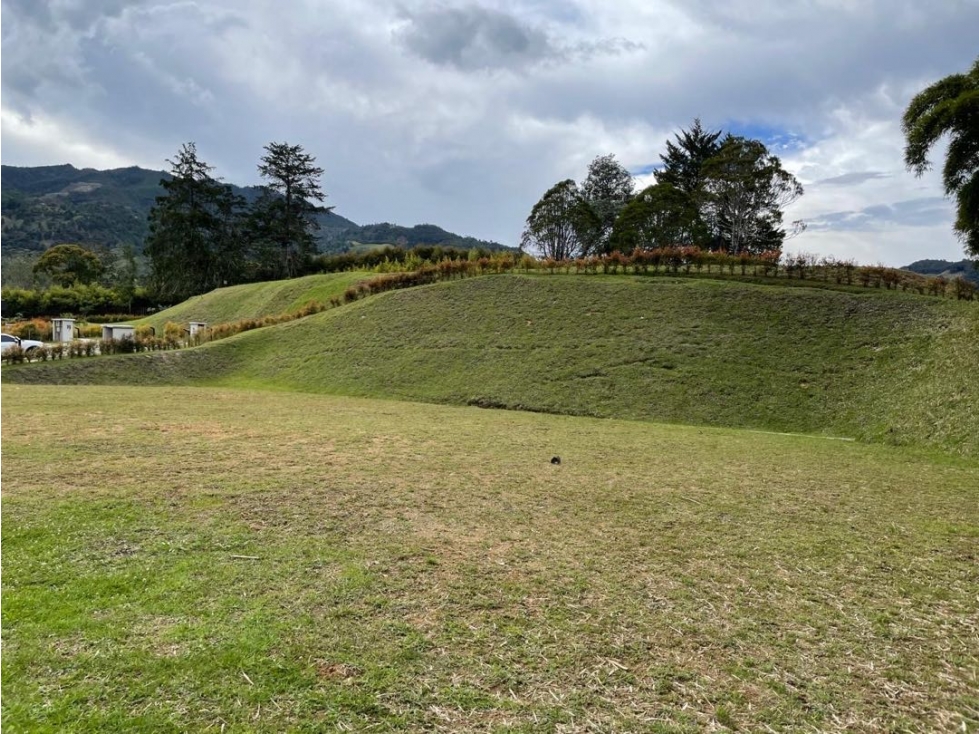 Venta de lote en unidad cerrada en el retiro sector Fizebad — foto 4