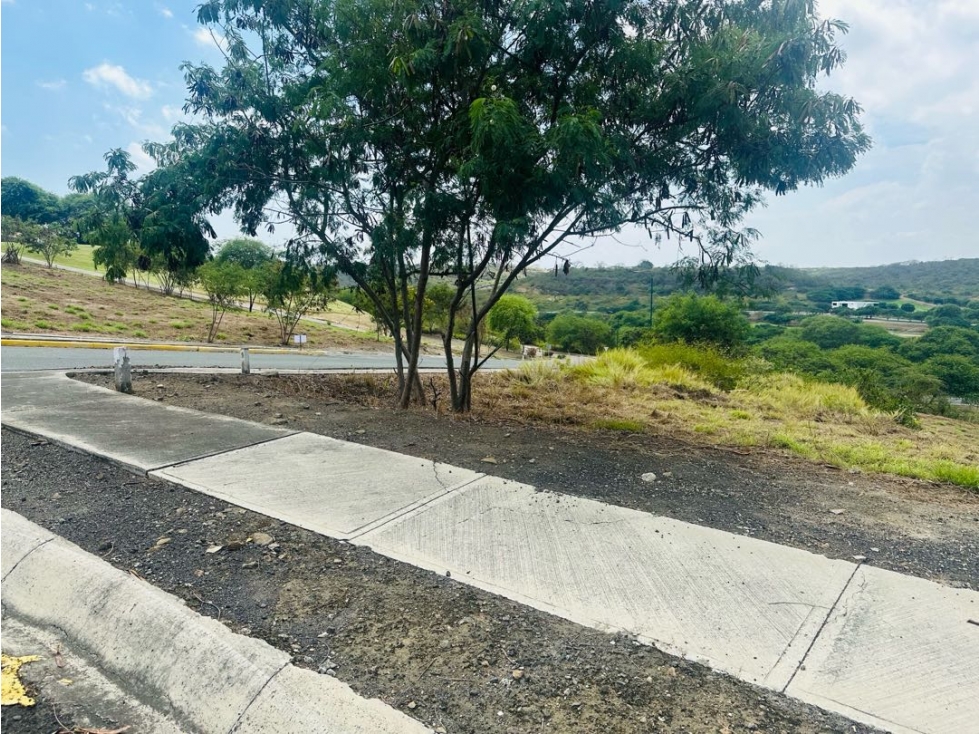 Terreno pendiente negativa en venta Urb. Montecristi Golf Club-Manabí. — foto 2