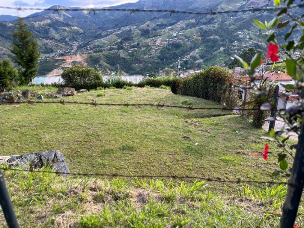 VENTA DE LOTE ESQUINERO EN SAN CRISTOBAL. — foto 3
