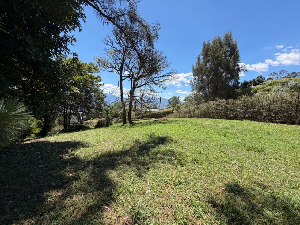 VENTA DE LOTE LISTO PARA CONSTRUIR EN LA LOMA DEL CHOCHO-ENVIGADO — foto 4