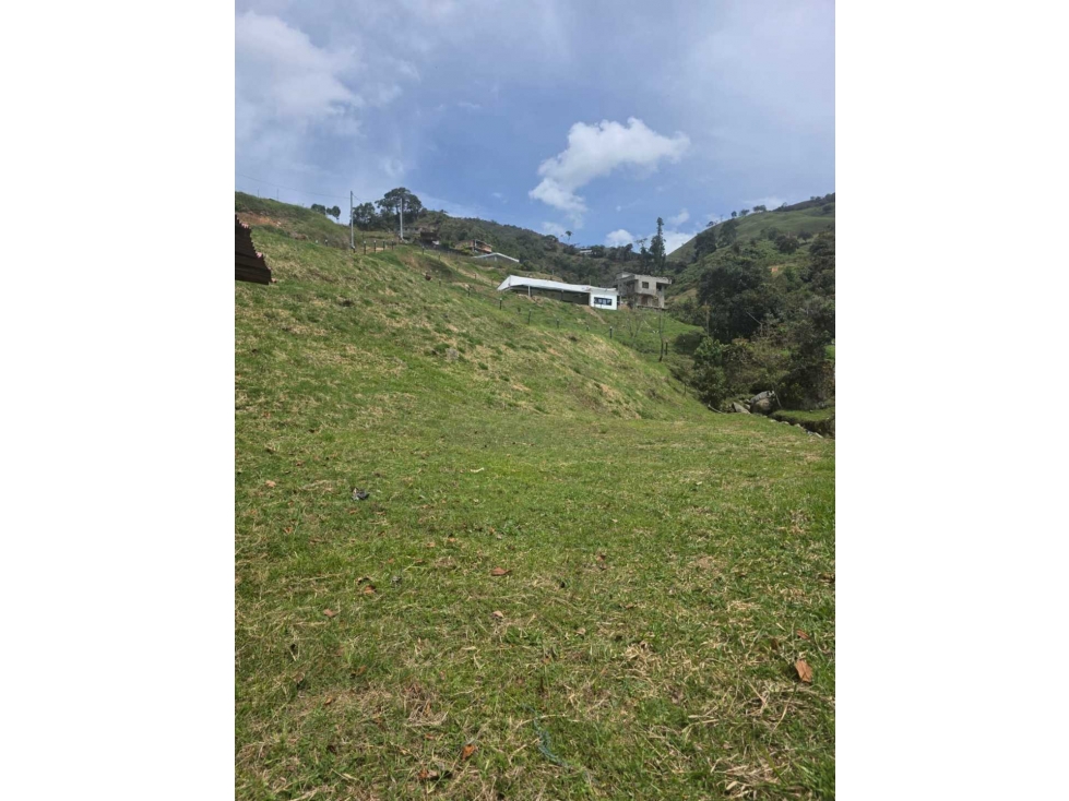 Venta de lote matasano 2.400m2