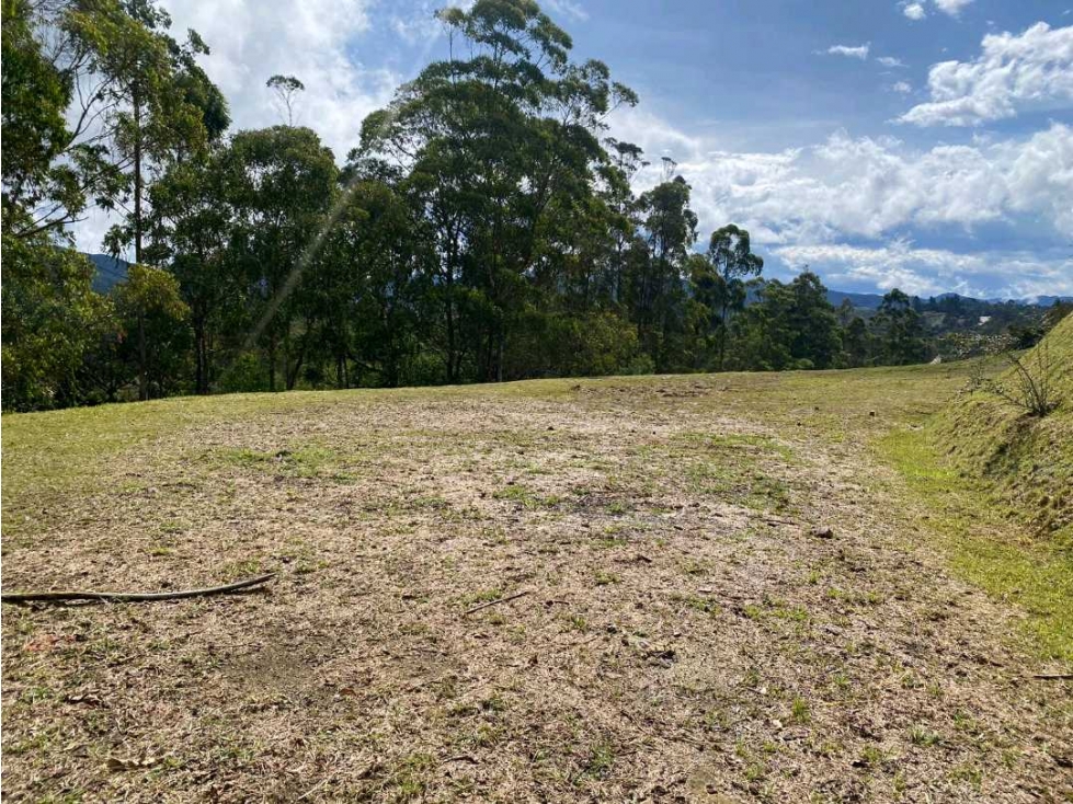 VENTA DE LOTE MUY BIEN UBICADO EN UNIDAD CERRADA EN EL RETIRO — foto 4