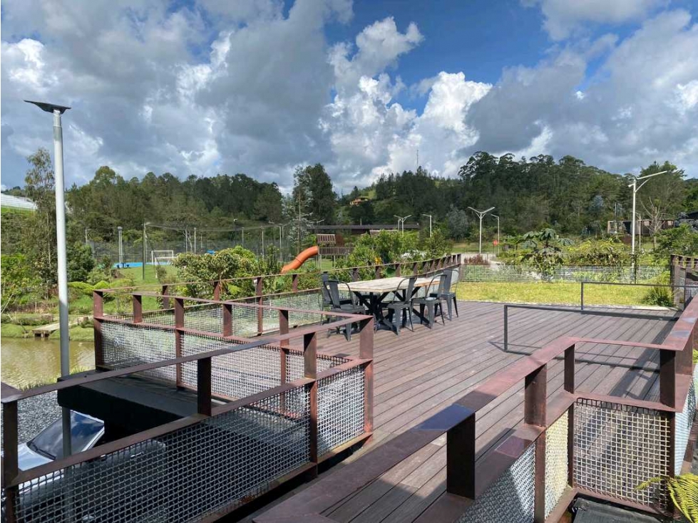 VENTA DE LOTE MUY BIEN UBICADO EN UNIDAD CERRADA EN EL RETIRO — foto 6