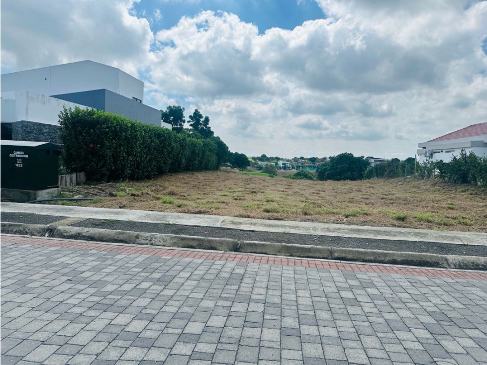 Lote plano en venta Urb. Montecristi Golf Club-Manabí.