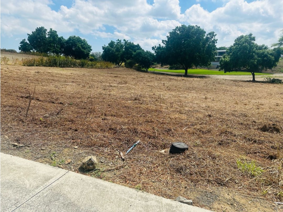 Lote plano de venta Urb. Montecristi Golf Club-Manabí.