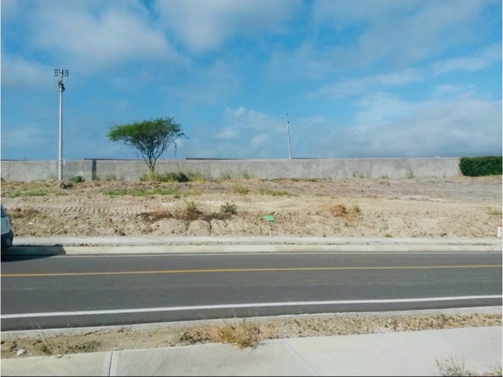 Terreno plano en venta en Urb. Montecristi Golf Club-Manabí. — foto 2