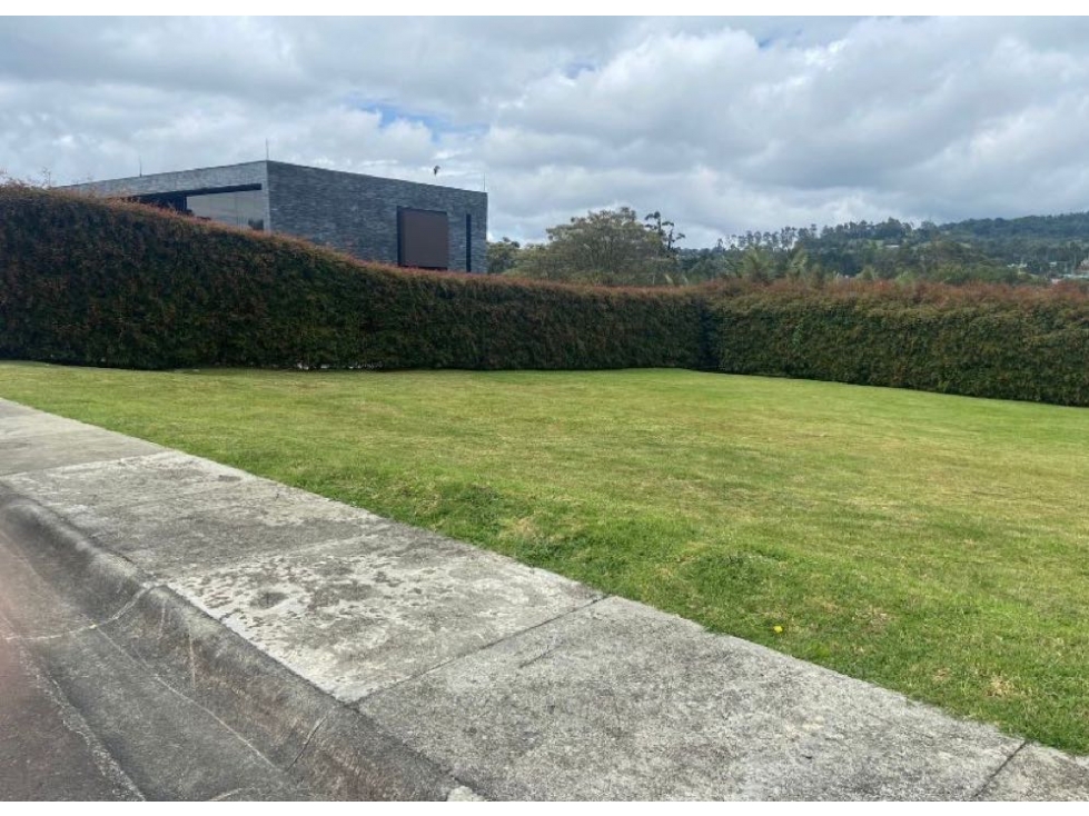 Venta de lote plano en hermosa urbanización en el alto — foto 2