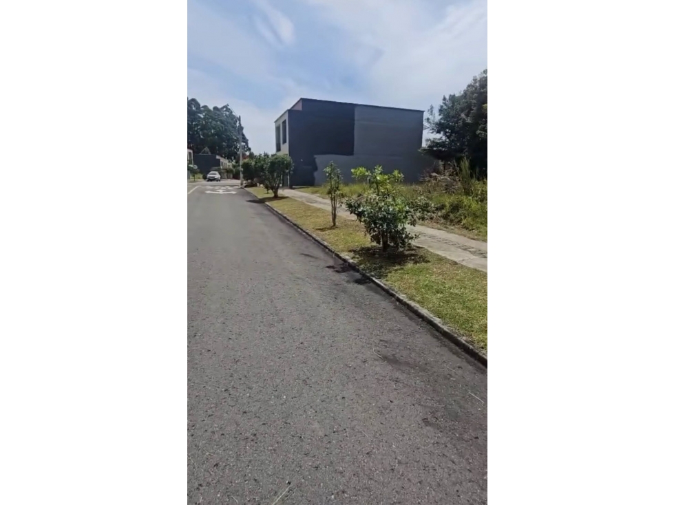 Venta de LOTE residencial en El Carmen de Viboral para hacer CASA