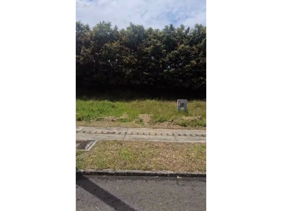 Venta de LOTE residencial en El Carmen de Viboral para hacer CASA — foto 2