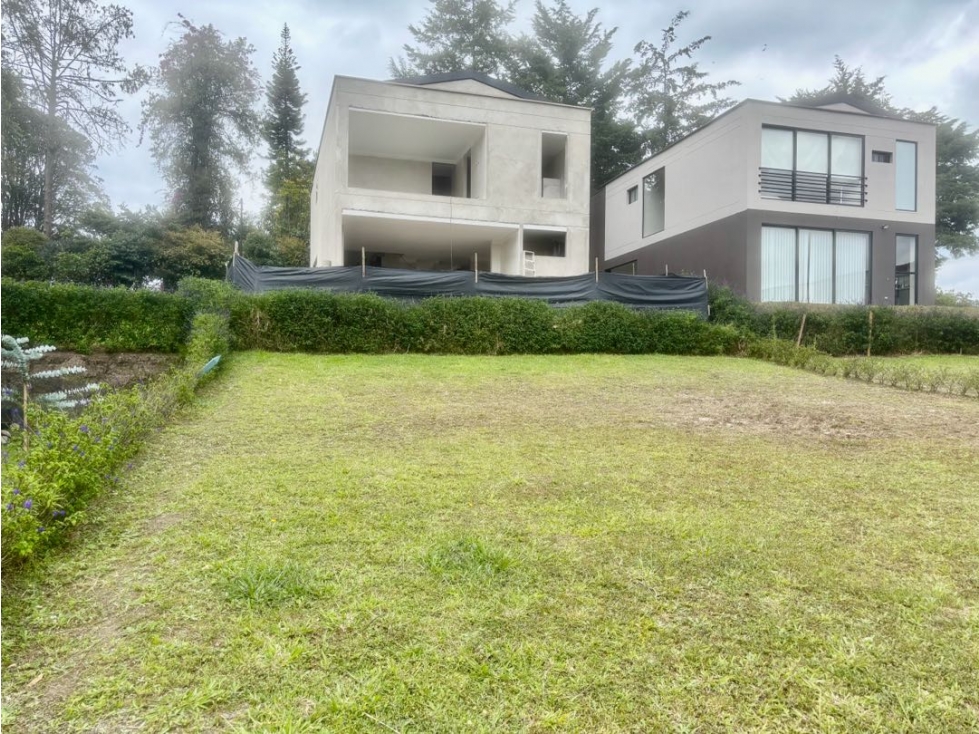 Venta de lote Rionegro sector Gualanday