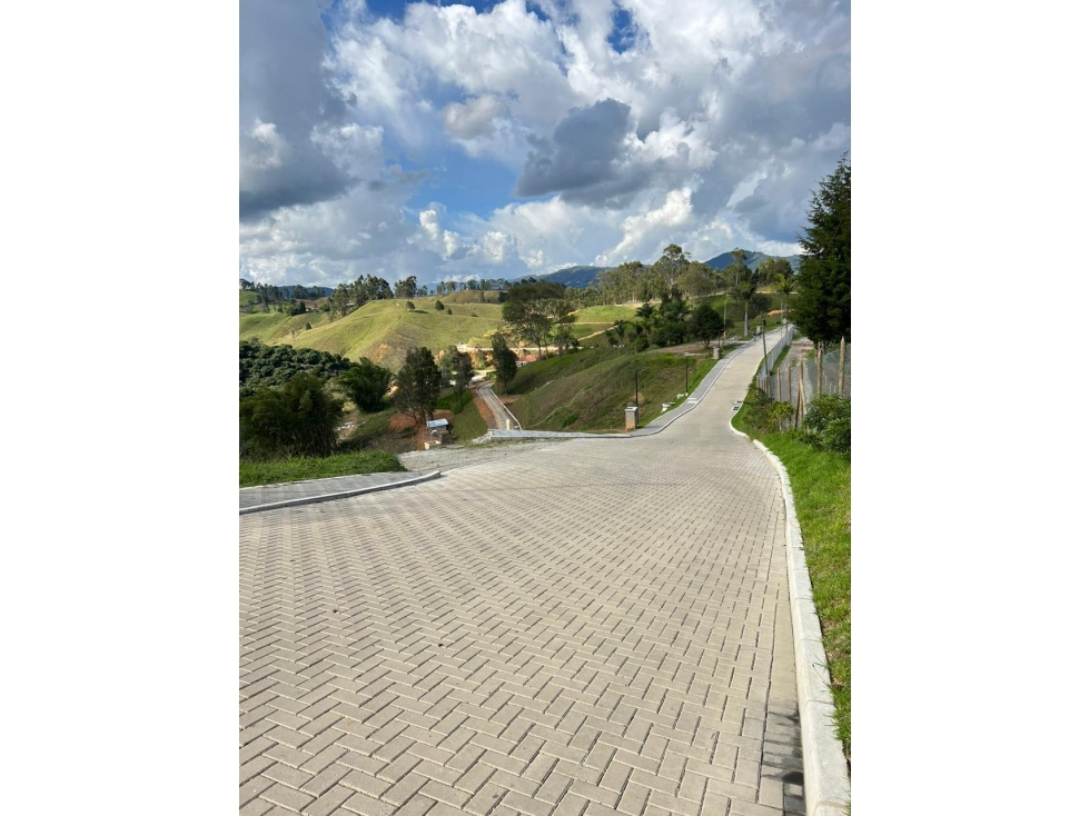 Venta de lote sector guarne natura arrayanes — foto 5