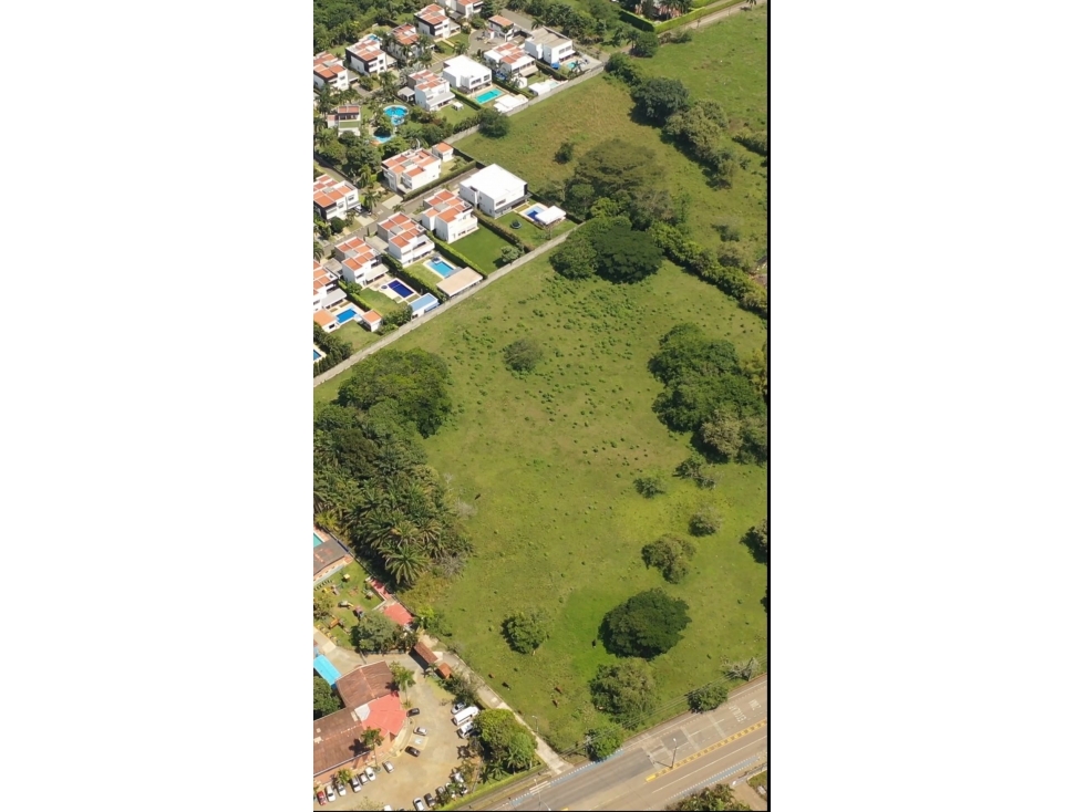 Venta de Lote sobre la Av Cañasgordas en Pance La Viga Cali — foto 6