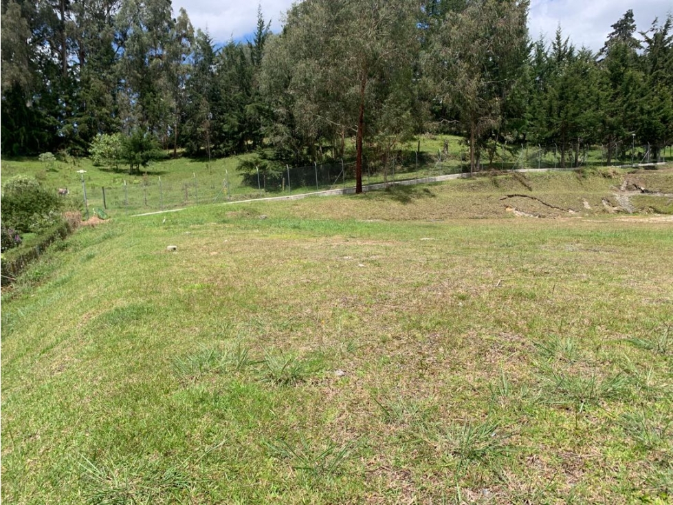 Venta de Lote Unidad Cerrada de Casas en El Retiro Sector Fizebad