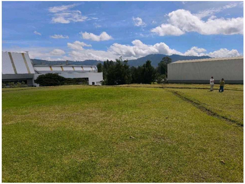 VENTA DE LOTES PARA CONSTRUCCIÓN DE BODEGAS CERCA DEL AEREOPUERTO. — foto 2