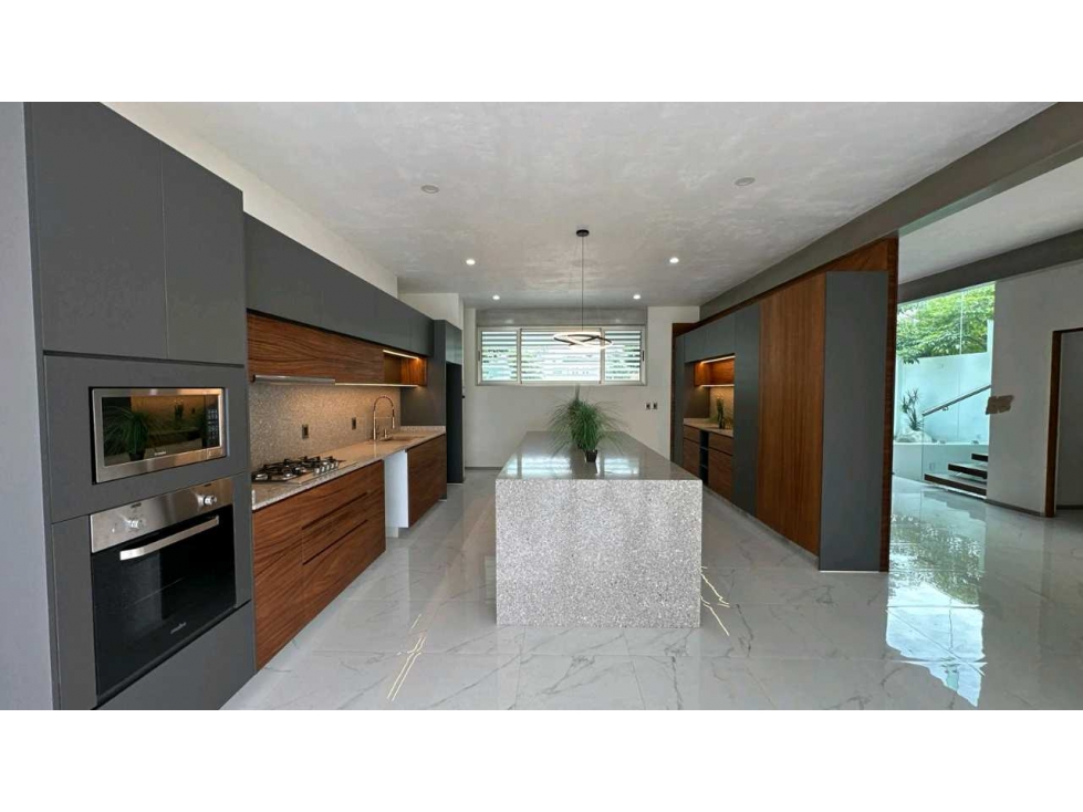 Venta de lujosa casa con alberca y Jacuzzi, en Cuernavaca, Morelos — foto 3