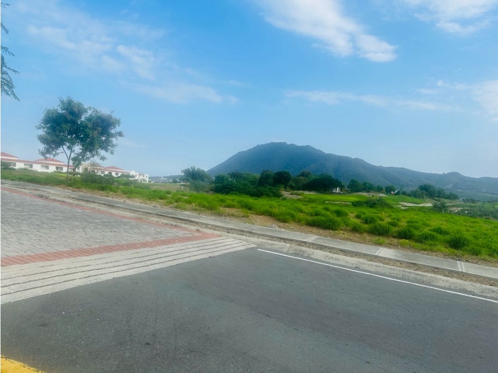 Terreno plano de venta Urb. Montecristi Golf Club-Manabí.