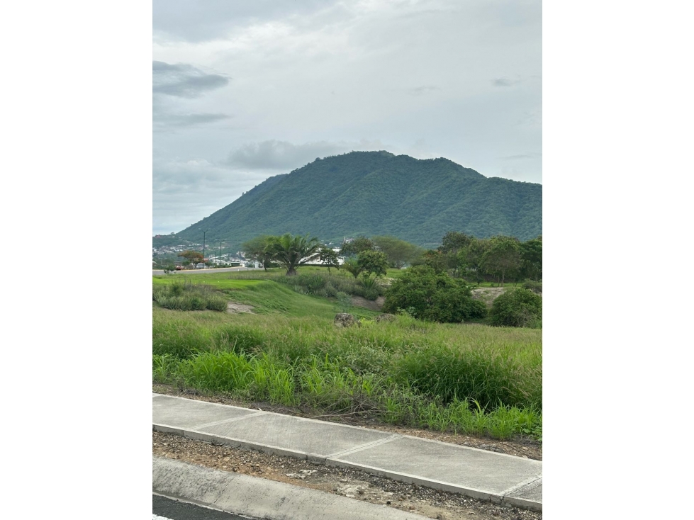 Terreno plano de venta Urb. Montecristi Golf Club-Manabí. — foto 2