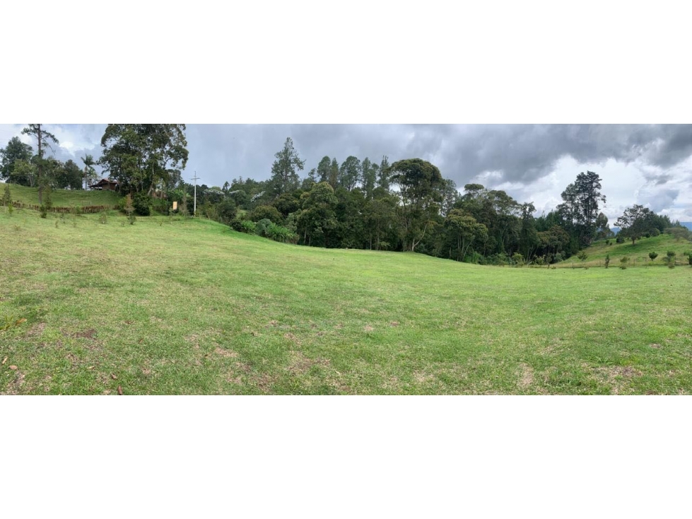 Venta de Magnifico Lote en El Retiro, Ant.