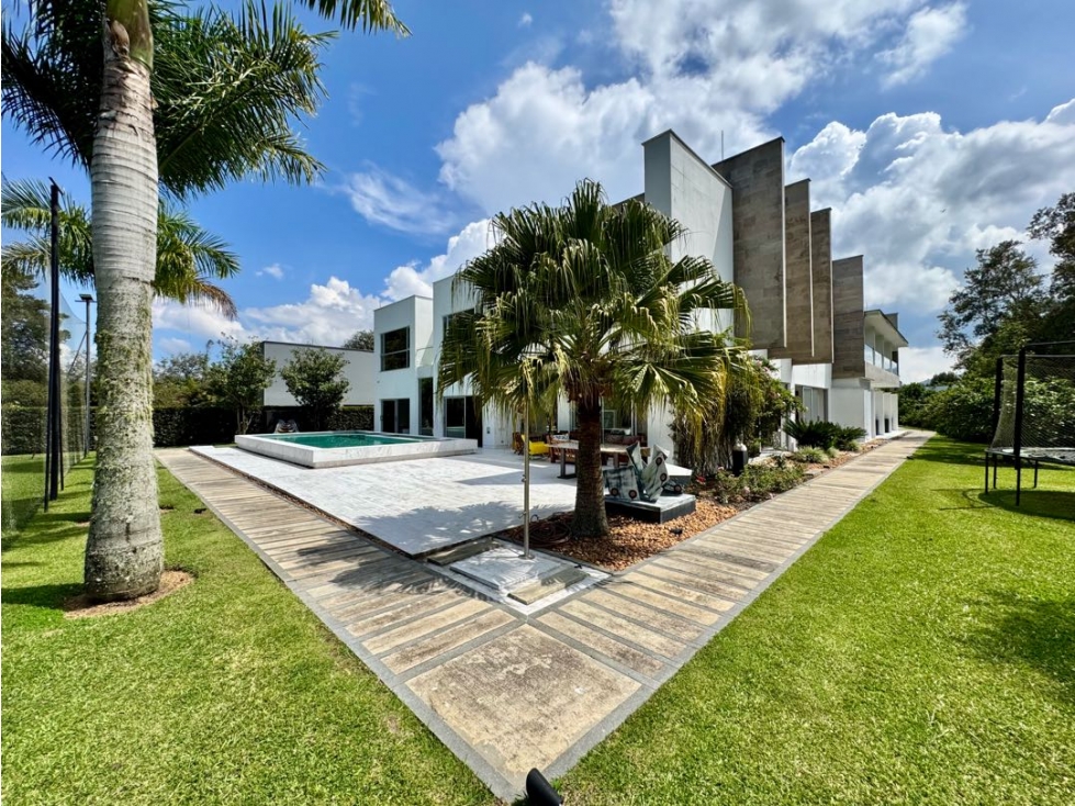 Venta de Mansión de Lujo en Parcelación Campestre Llanogrande