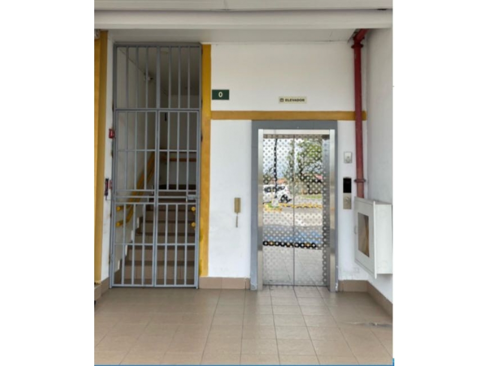 VENTA DE MAS DE 1.100M2 EN LOCALES EN TOCUMEN, PLAZA SANTA FE JP - 5