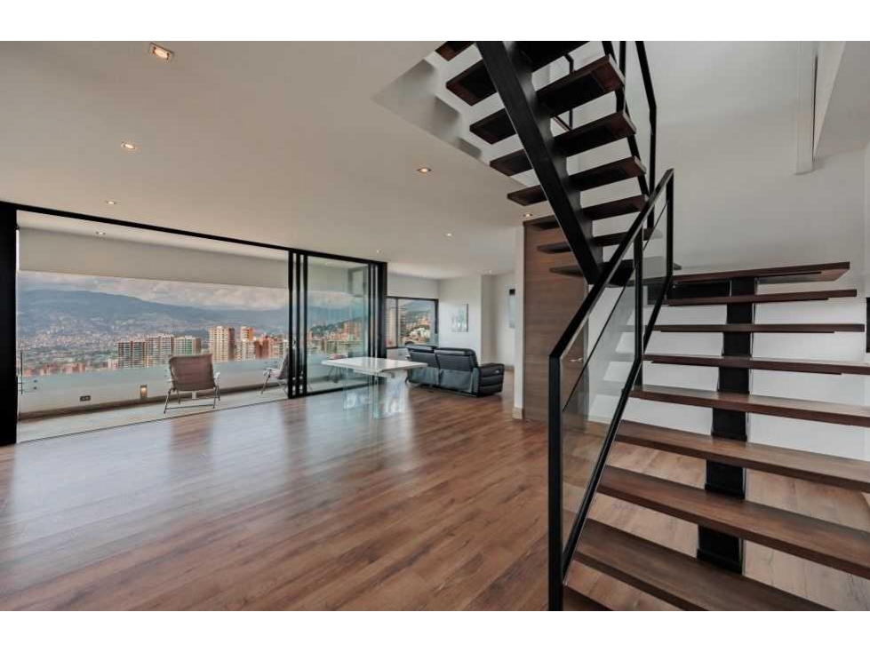 Venta de moderno PENTHOUSE dúplex en POBLADO, San Lucas — foto 2