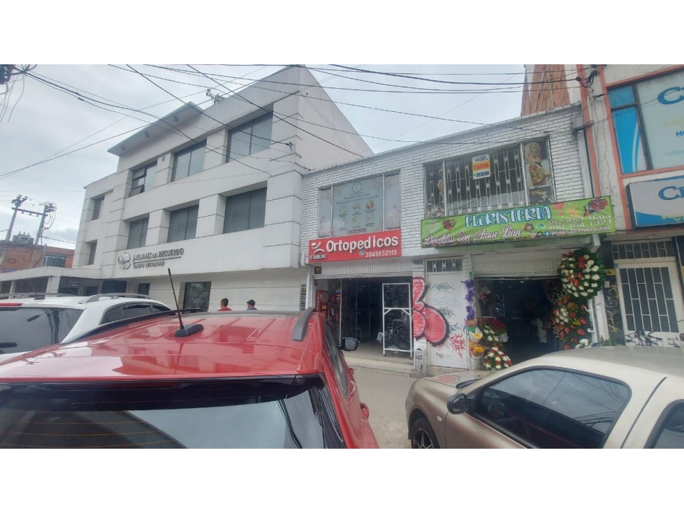VENTA DE NEGOCIO COMERCIAL SOBRE AV PRIMERO DE MAYO KENNEDY BOGOTÁ — foto 3