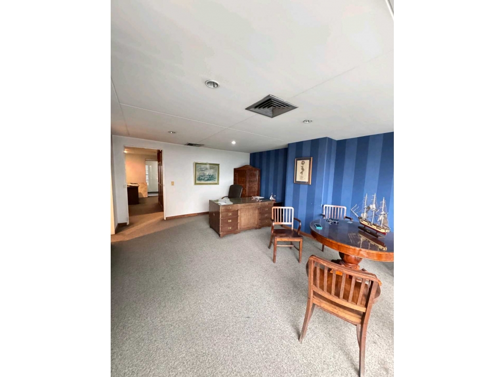Venta de oficina al frente del club campestre — foto 5