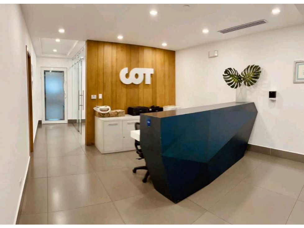 Alquiler de Oficina de en Santa María Business District (SMV)