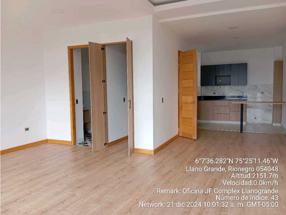 Venta de Oficina Edificio "JF" Complex de Llanogrande Rionegro - 2