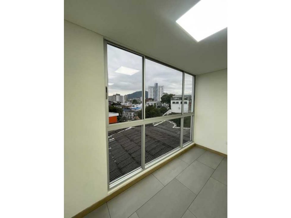 VENTA DE OFICINA EN ALPES, PEREIRA, TU VIVIENDA EN COLOMBIA - 2