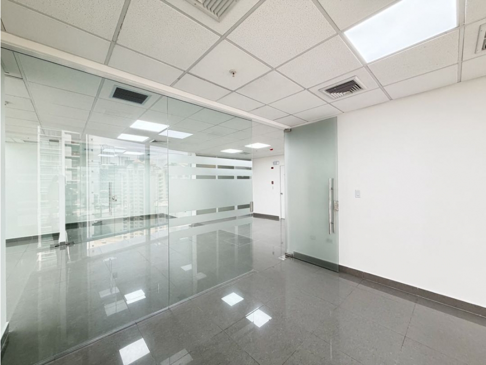 VENTA DE OFICINA EN COSTA DEL ESTE - TORRE ASEGURADORA ANCON 132M2 JP — foto 4