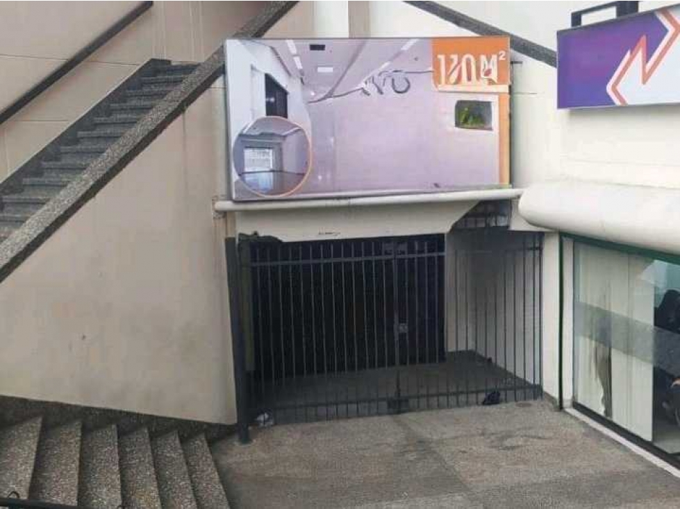 VENTA LOCAL COMERCIAL EN EL CENTRO DE MEDELLIN — foto 2