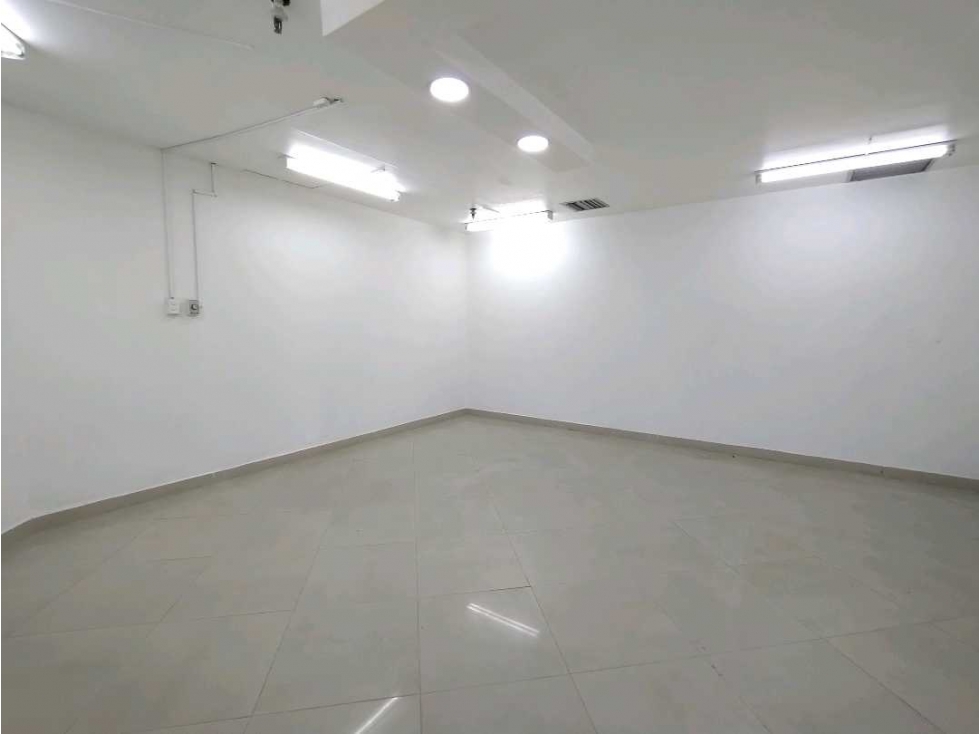 VENTA LOCAL COMERCIAL EN EL CENTRO DE MEDELLIN — foto 5