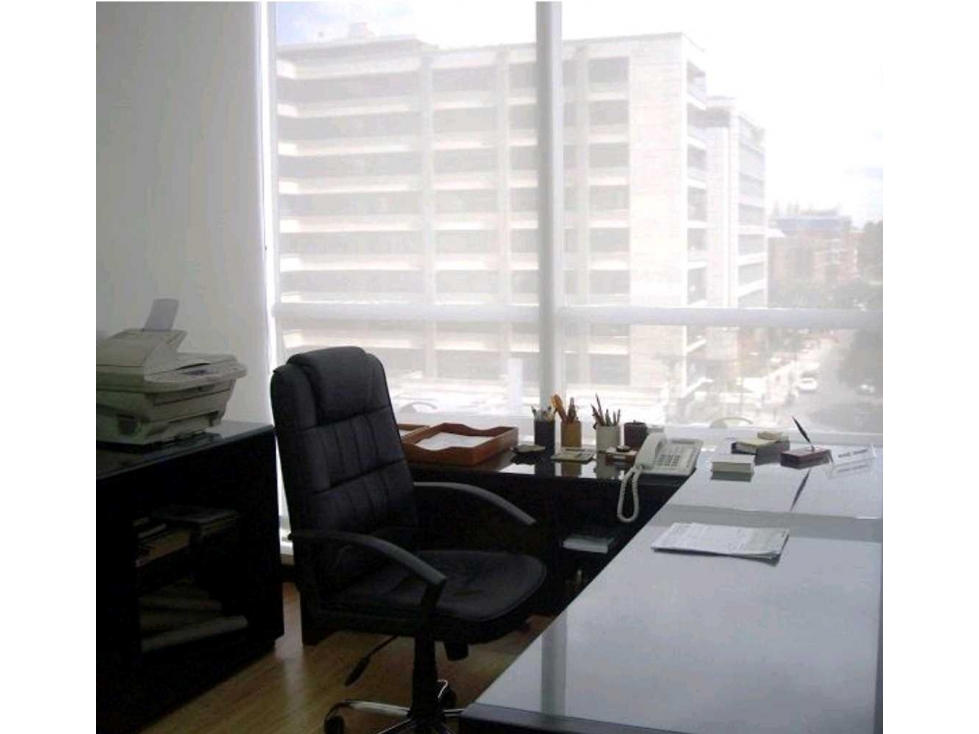 VENTA DE OFICINA EN EL SECTOR DE CHICO — foto 4