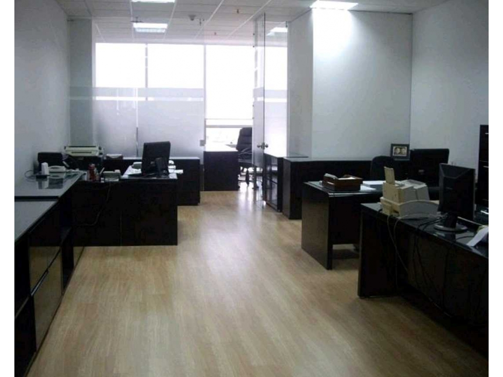VENTA DE OFICINA EN EL SECTOR DE CHICO — foto 6